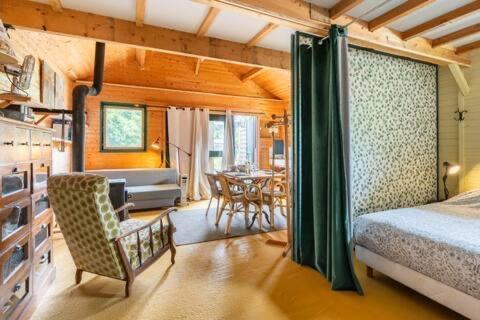 Appartement Le Bon Chemin Ateliers à Sainte-Nathalène Extérieur photo